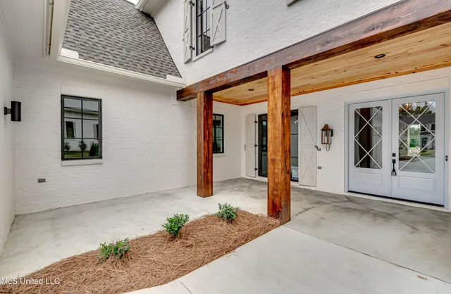 $885,000 | 425 Whittington Circle, Madison, MS 39110