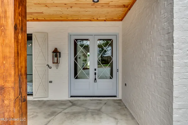 $885,000 | 425 Whittington Circle, Madison, MS 39110