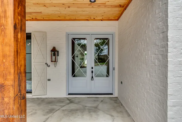 $885,000 | 425 Whittington Circle, Madison, MS 39110