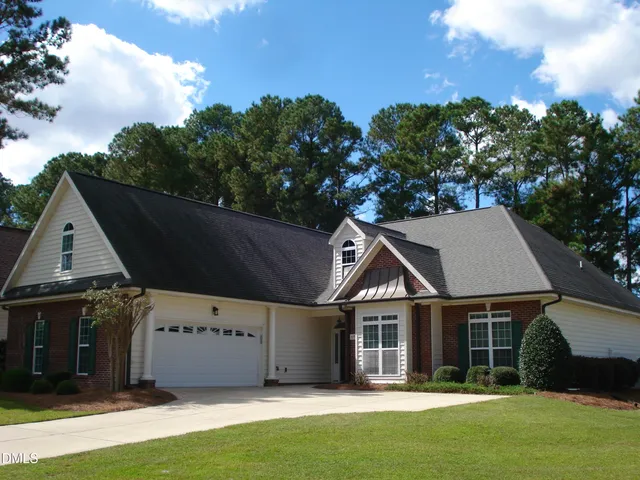 $452,500 | 117 Crescent Drive, Dunn, NC 28334