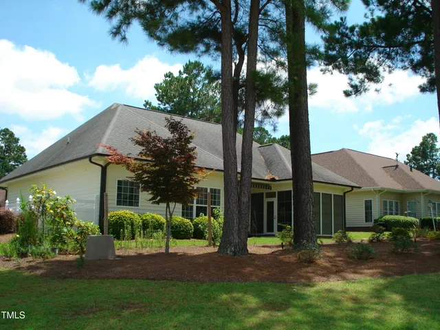 $452,500 | 117 Crescent Drive, Dunn, NC 28334