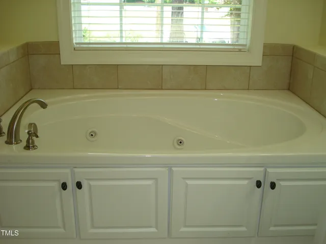 $452,500 | 117 Crescent Drive, Dunn, NC 28334