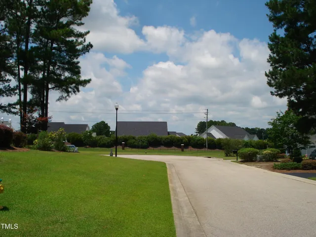 $452,500 | 117 Crescent Drive, Dunn, NC 28334