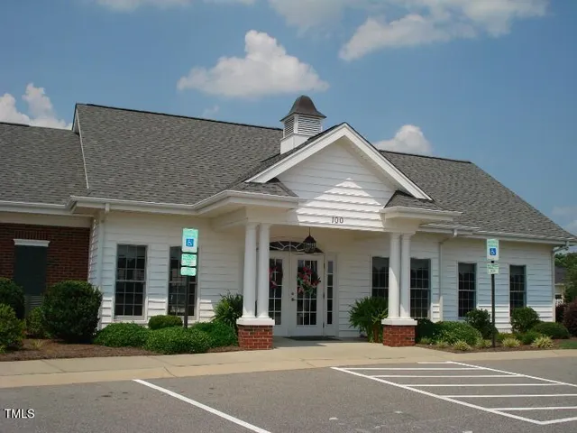 $452,500 | 117 Crescent Drive, Dunn, NC 28334