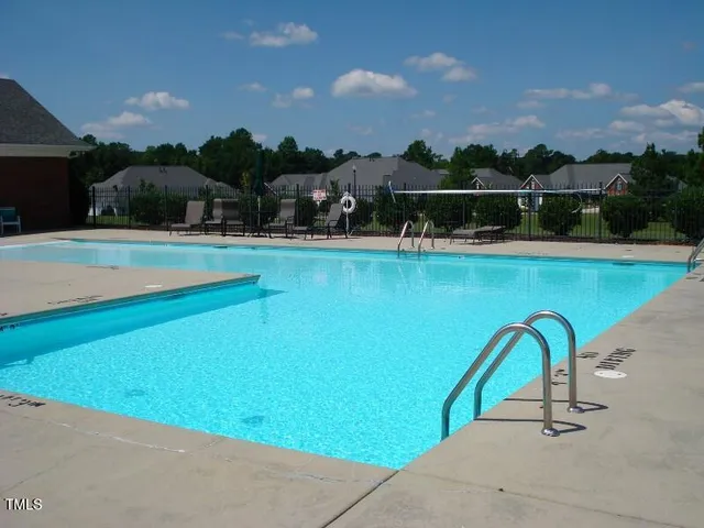 $452,500 | 117 Crescent Drive, Dunn, NC 28334