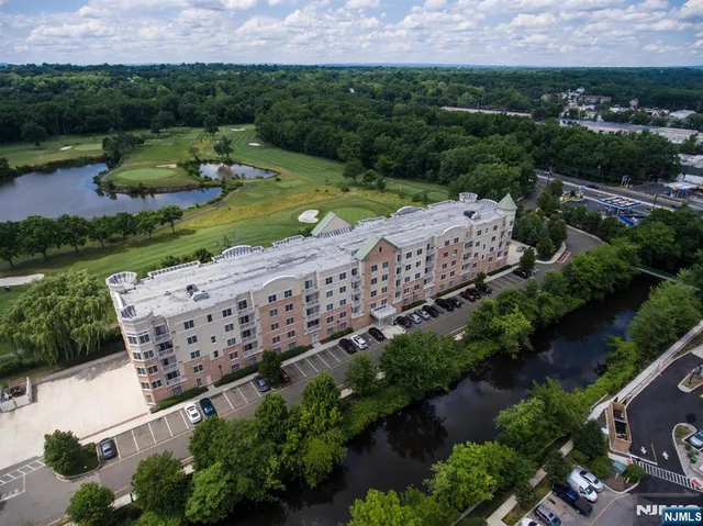 $579,000 | 1114 Windsor Park Court, Englewood, NJ 07631