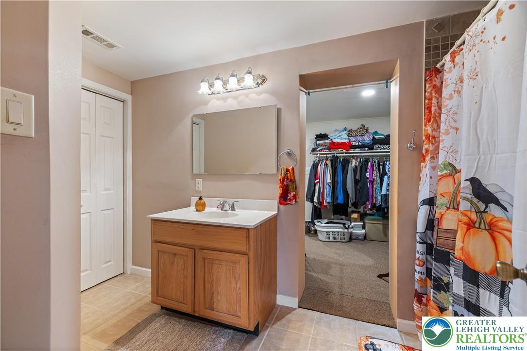 2054 Portzer Road Quakertown, PA 18951 - Photo 12 of 45 Master Bath