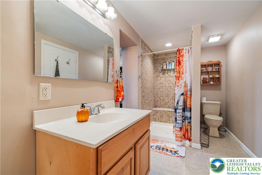 2054 Portzer Road Quakertown, PA 18951 - Photo 14 of 45 Master Bath