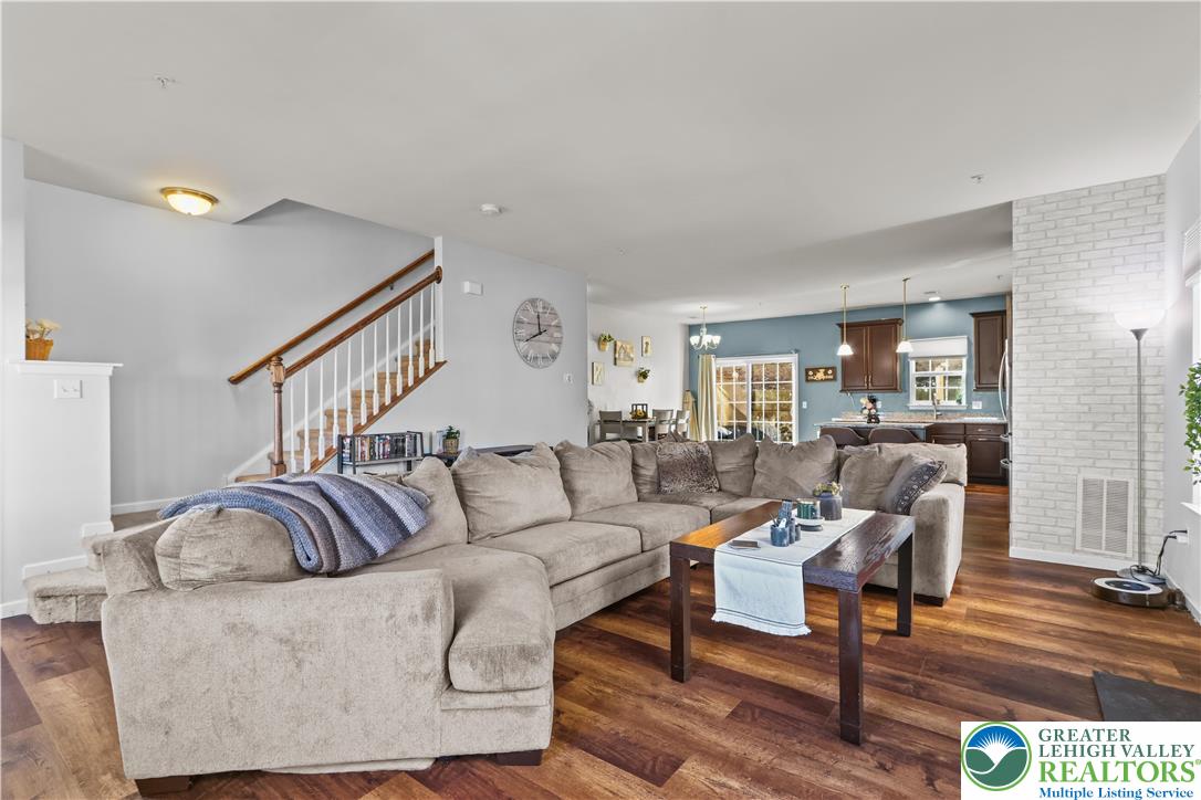 2260 Rising Hill Road Whitehall, PA 18052 - Photo 16 of 30