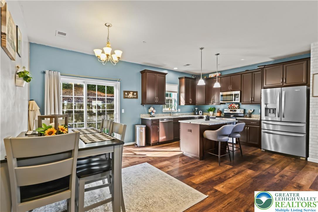 2260 Rising Hill Road Whitehall, PA 18052 - Photo 6 of 30