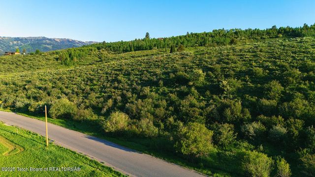 $420,000 | 10-acres Stewart Trl Road, Alpine, WY 83128