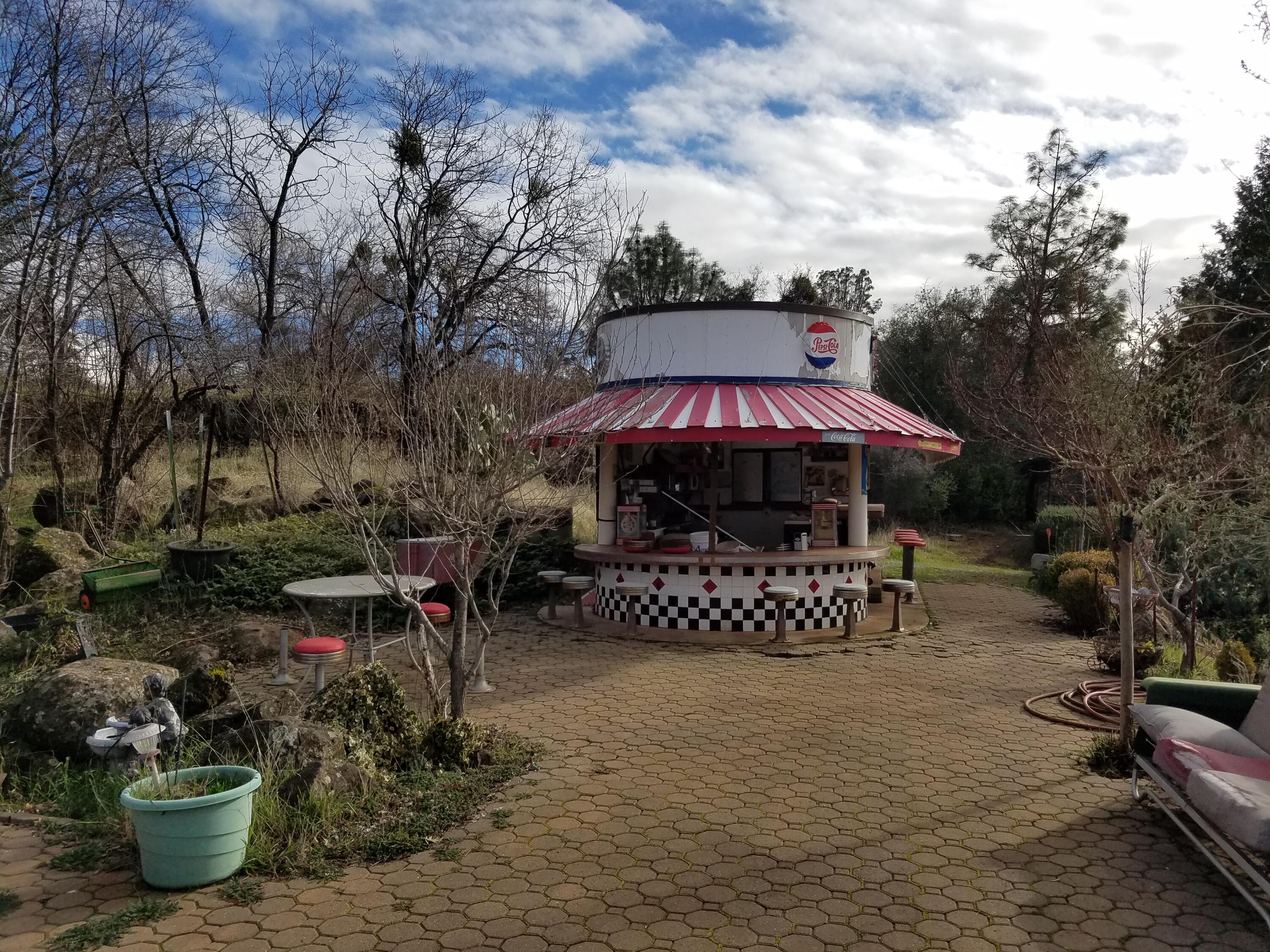 21775 Manton School Road Manton, CA 96059 - Photo 24 of 91 OUTDOOR ENTERTAING AREA