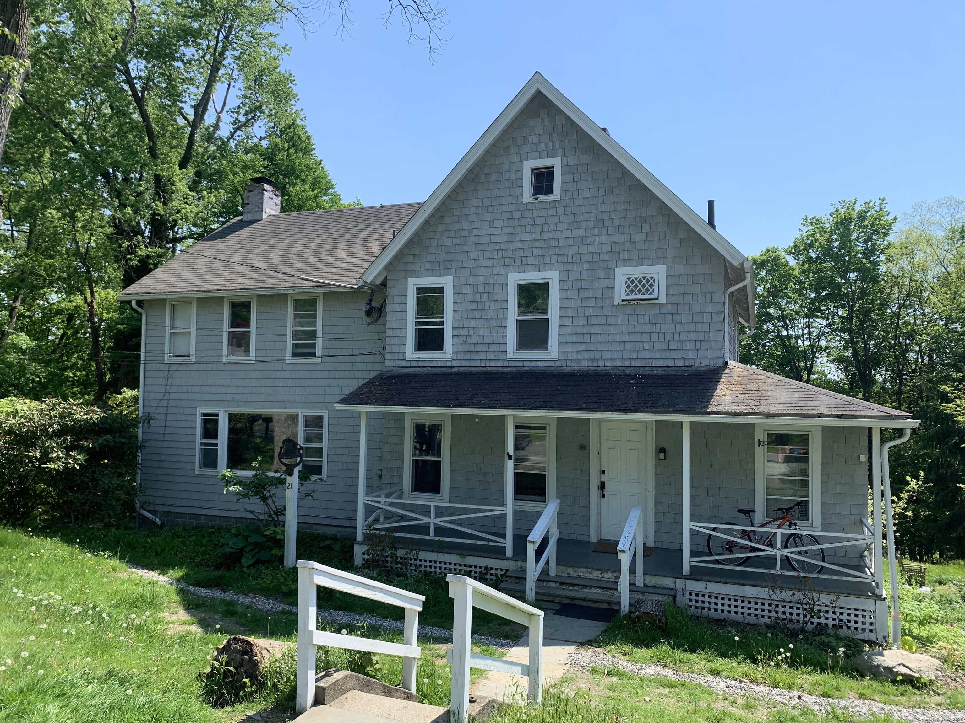 21 Lakeview Avenue Salisbury, CT 06039 - Photo 1 of 1 a front view of a house with garden