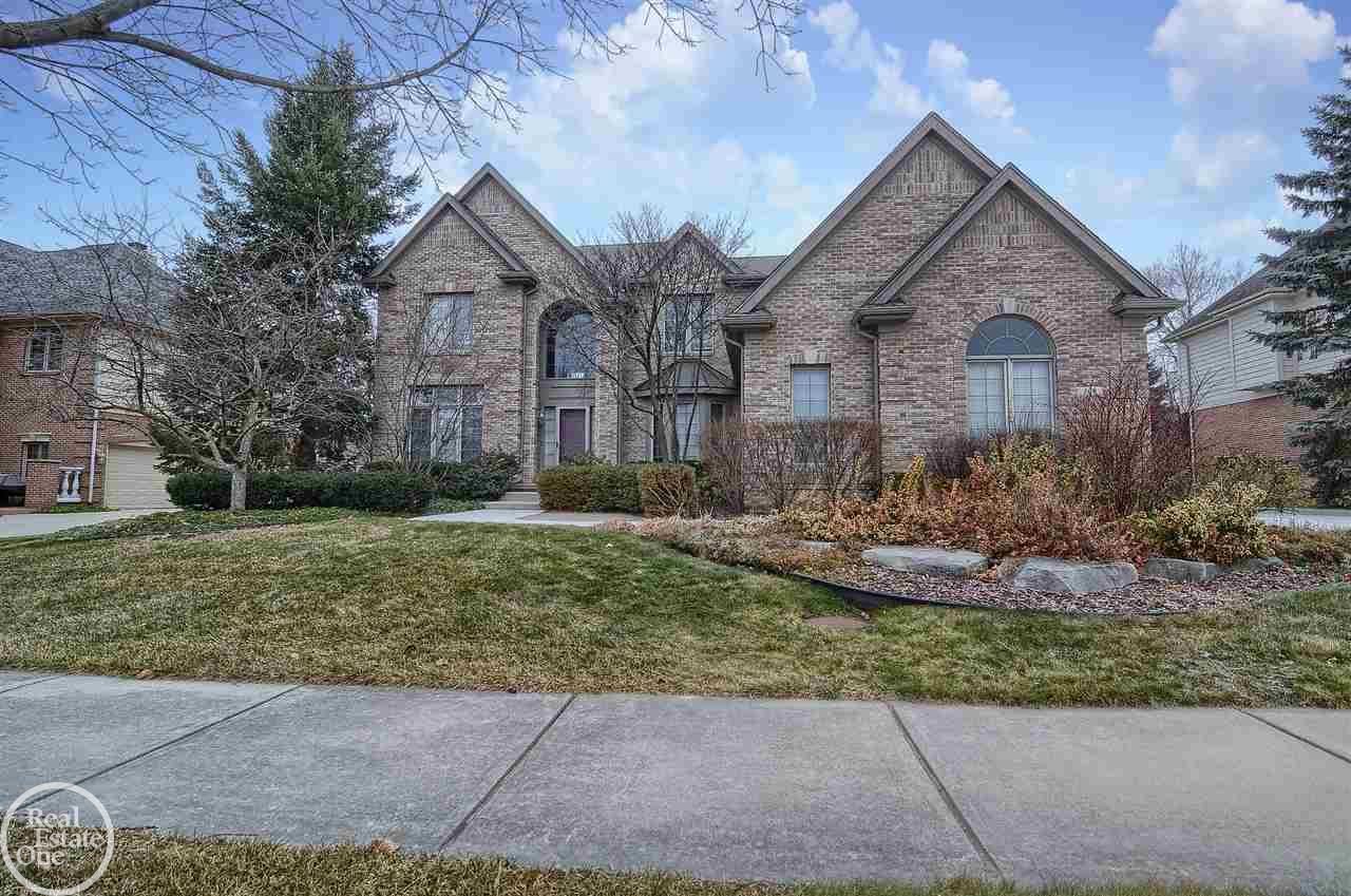 538 Springview Drive Rochester, MI 48307 - Photo 3 of 58 50031002-2.JPG