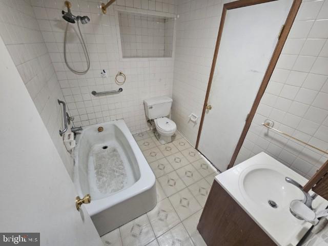 1353 Thomson Road Abington, PA 19001 - Photo 10 of 19 Gallery Image 10
