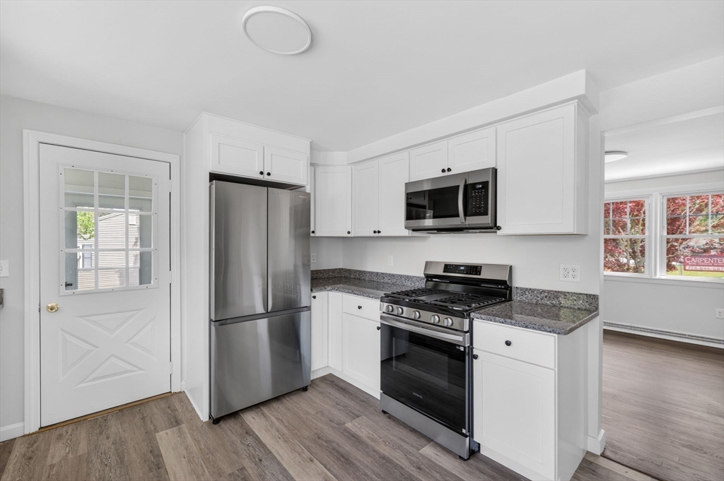 61 Stevens Road Swansea, MA 02777 - Photo 11 of 27