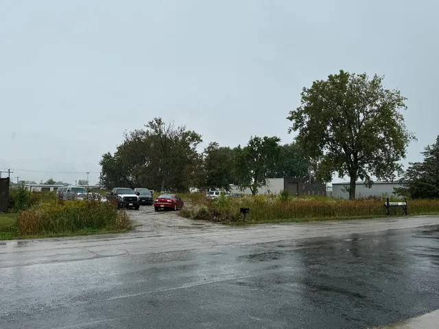 $900,000 | 10S154 Schoger Drive, Naperville, IL 60564