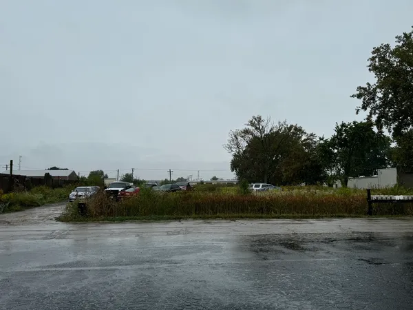 $900,000 | 10S154 Schoger Drive, Naperville, IL 60564