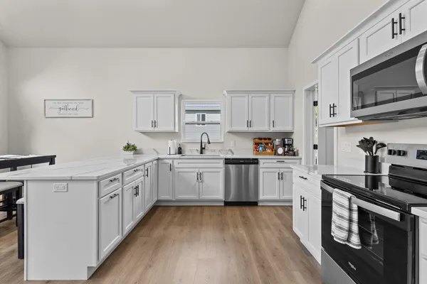 $725,000 | W5070 West Long Lake Road, Waupaca, WI 54981