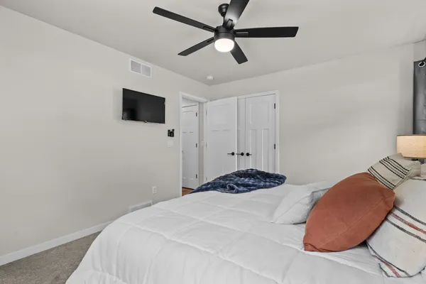 $725,000 | W5070 West Long Lake Road, Waupaca, WI 54981