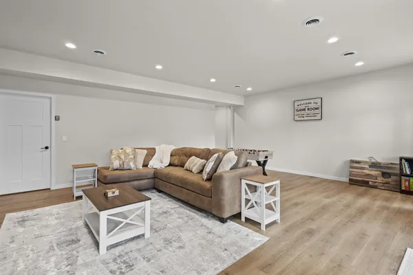 $725,000 | W5070 West Long Lake Road, Waupaca, WI 54981