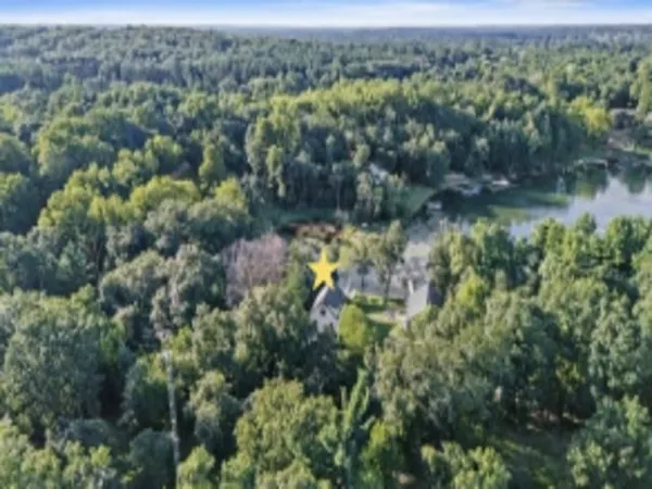 $725,000 | W5070 West Long Lake Road, Waupaca, WI 54981