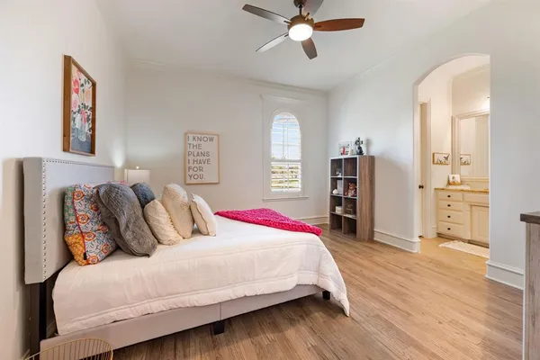 $2,325,000 | 737 Manor Drive, Argyle, TX 76226