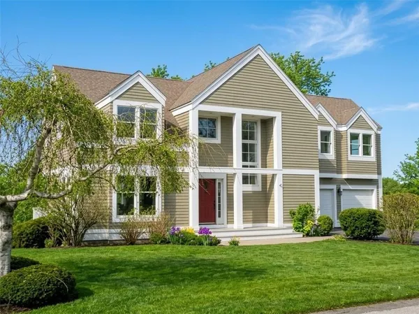 $1,498,000 | 2 Overlook Drive, Bristol, RI 02809