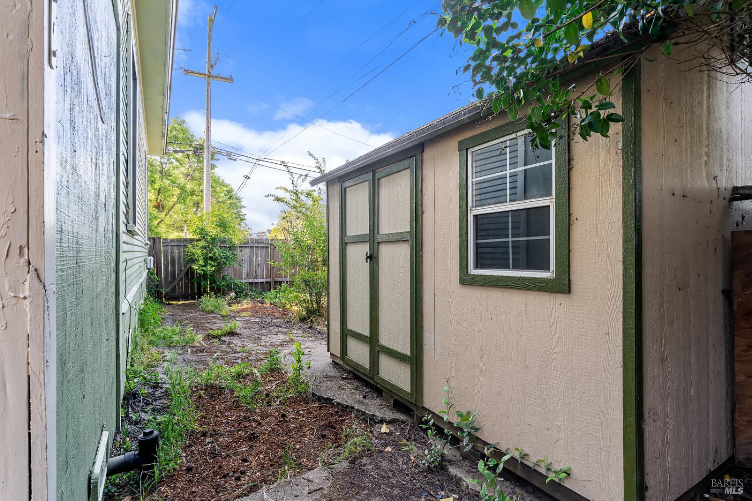 227 Hewett Street Santa Rosa, CA 95401 - Photo 34 of 73 Shed on Hewett lot