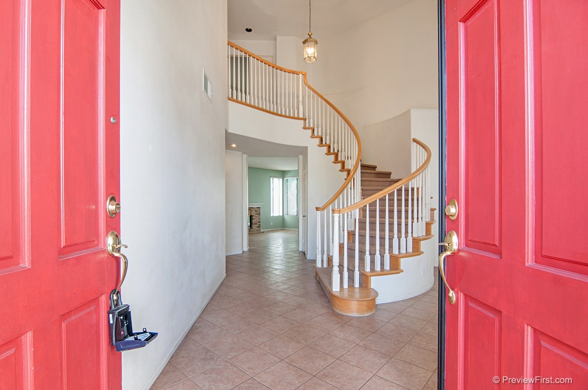 968 St Germain Road Chula Vista, CA 91913 - Photo 3 of 22 Gallery Image 3