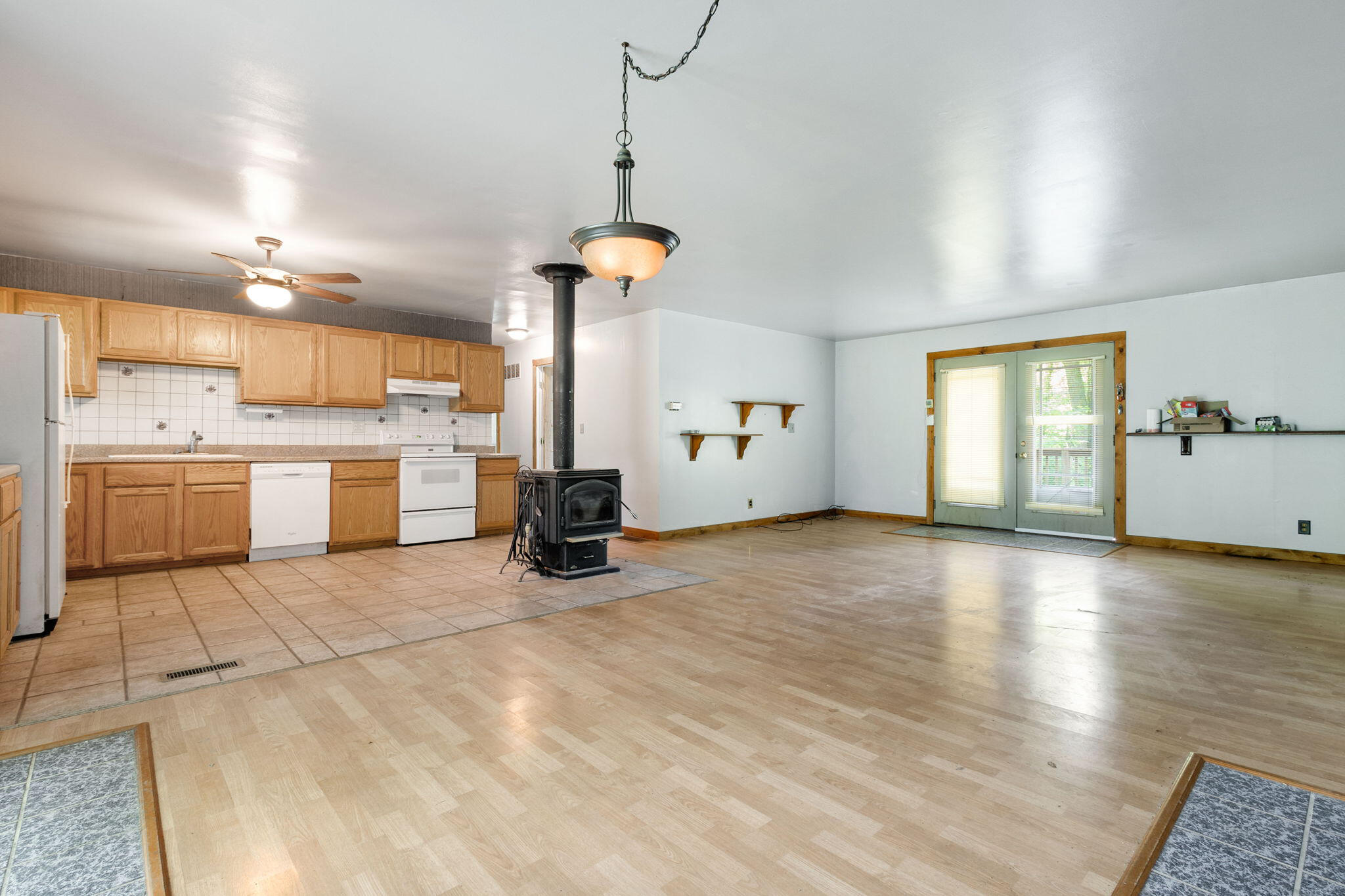 16053 Lakeside Road Three Oaks, MI 49128 - Photo 8 of 24 21-web-or-mls-0021
