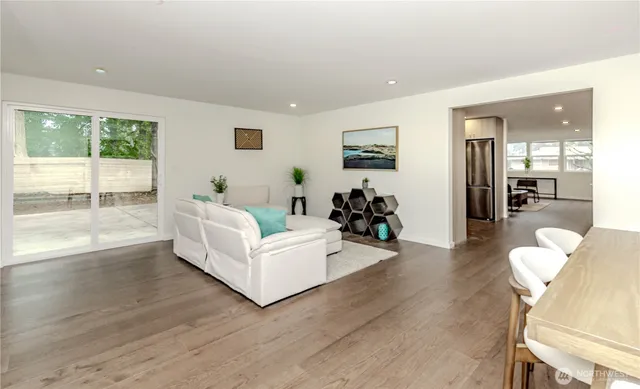 $724,888 | 11117 Kirkwood Drive Southwest, Lakewood, WA 98498