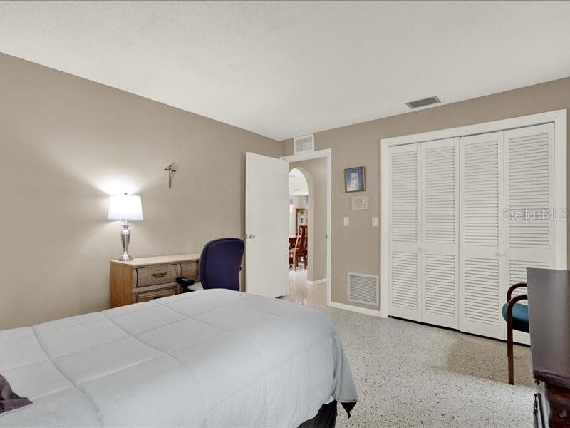 11235 Apache Place Largo, FL 33774 - Photo 26 of 34