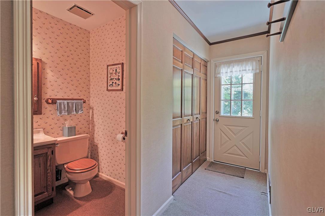 2705 Woodside Road Bethlehem, PA 18017 - Photo 15 of 27 Gallery Image 15