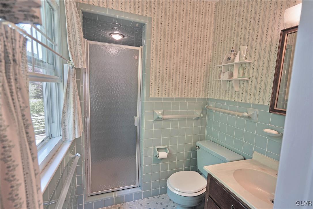 2705 Woodside Road Bethlehem, PA 18017 - Photo 20 of 27 Gallery Image 20