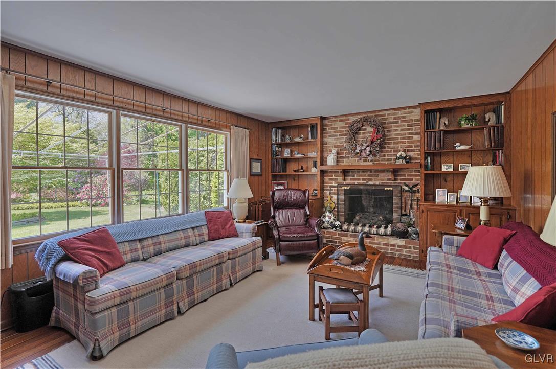 2705 Woodside Road Bethlehem, PA 18017 - Photo 5 of 27 Gallery Image 5