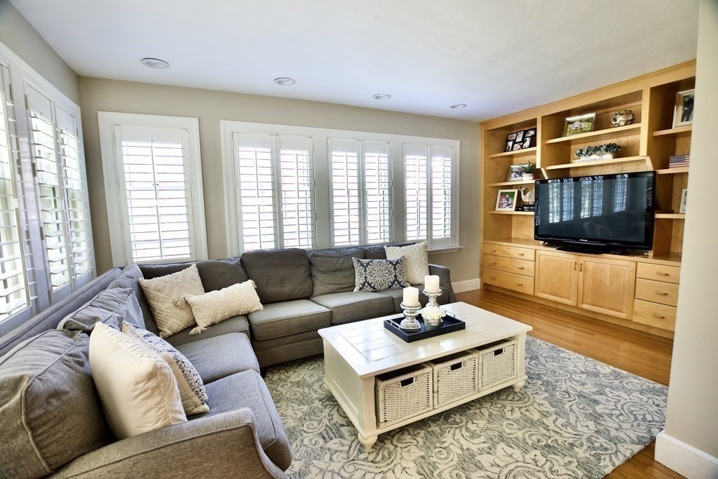 40 Glendale Road Marblehead, MA 01945 - Photo 17 of 26