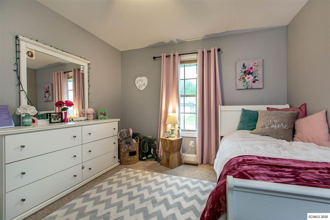 5149 Park Place Dubuque, IA 52002 - Photo 25 of 45 Gallery Image 25