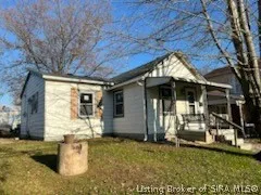 $1,300 | 704 West 7th Street, New Albany, IN 47150