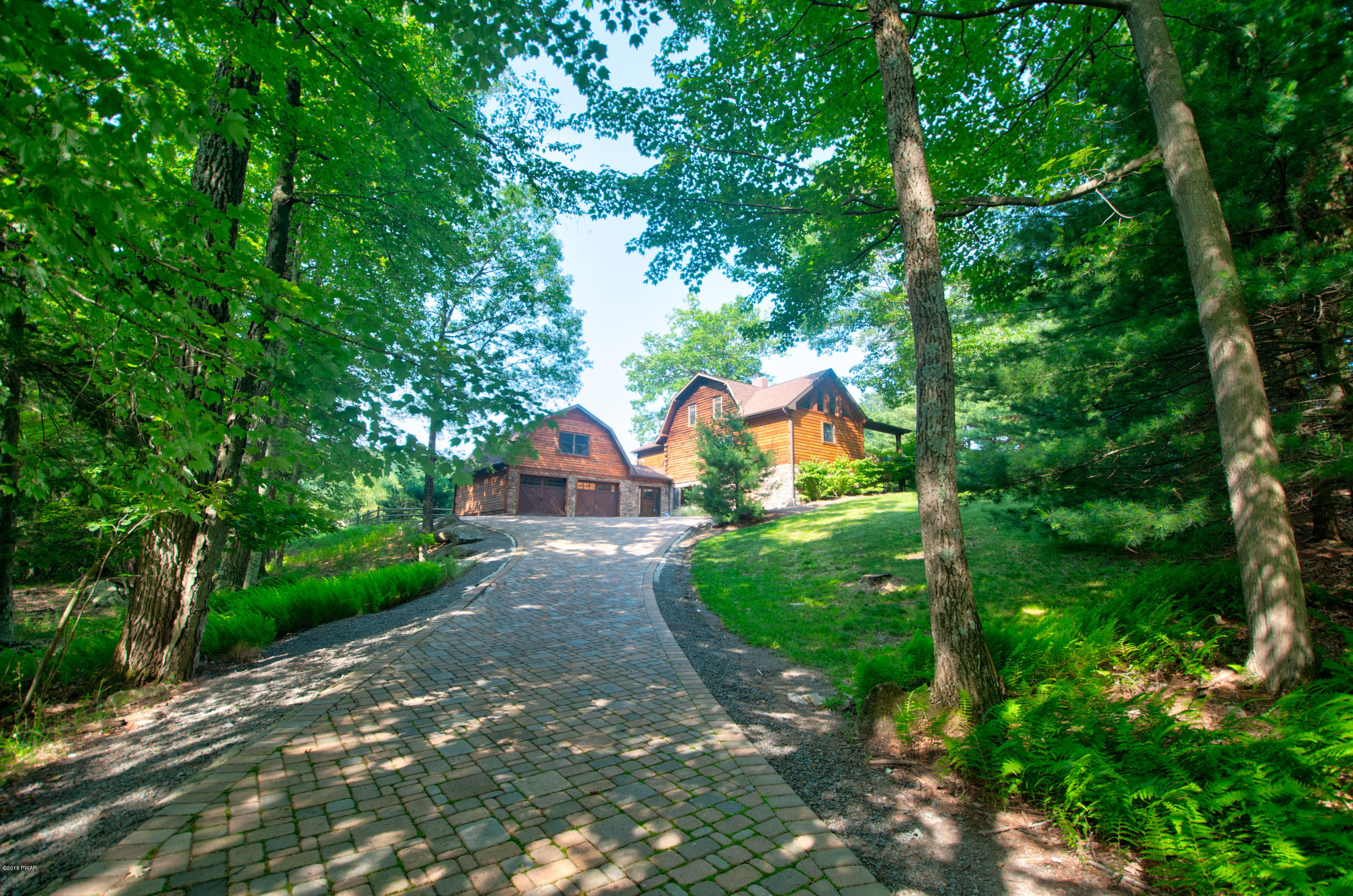 210 Gumbletown Road Paupack, PA 18451 - Photo 40 of 44 37-Exterior Front driveway