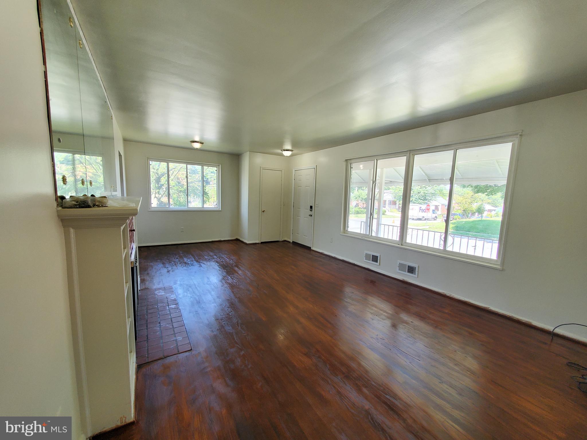 9701 Braddock Road Silver Spring, MD 20903 - Photo 6 of 17