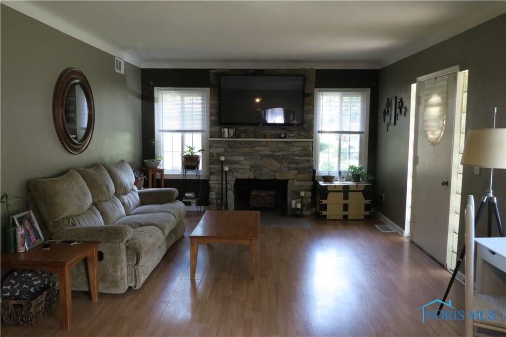 5517 Chippewa Road Toledo, OH 43613 - Photo 4 of 13 Gallery Image 4