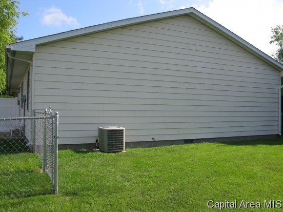 119 Exeter Court Springfield, IL 62704 - Photo 15 of 19