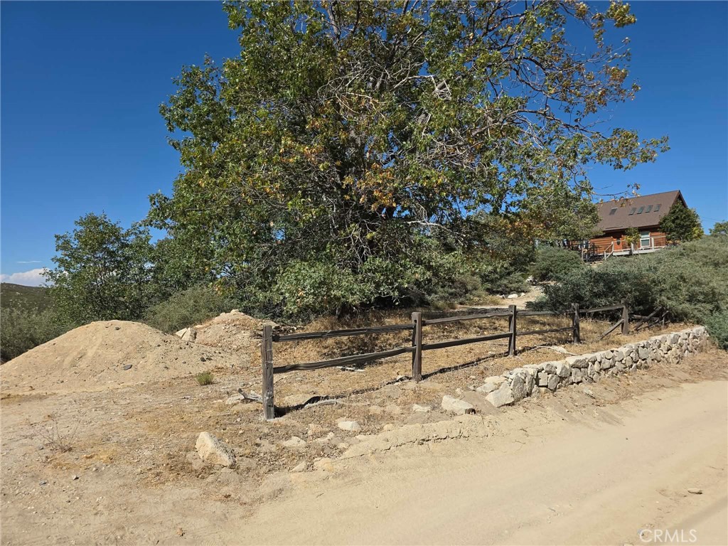 718 Cypress Road Cedar Glen, CA 92321 - Photo 5 of 24 Gallery Image 5