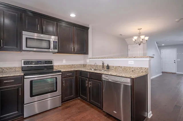 $314,900 | 1433 Riverbrook Drive, Hermitage, TN 37076