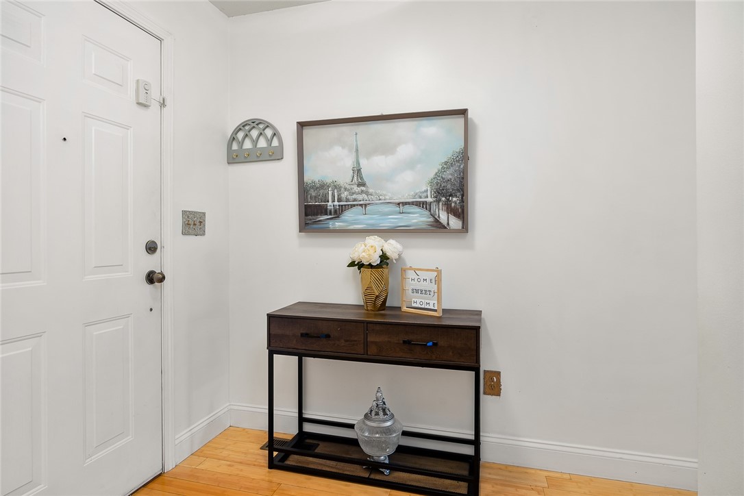 102 Woodbridge Circle Anderson, SC 29621 - Photo 2 of 32