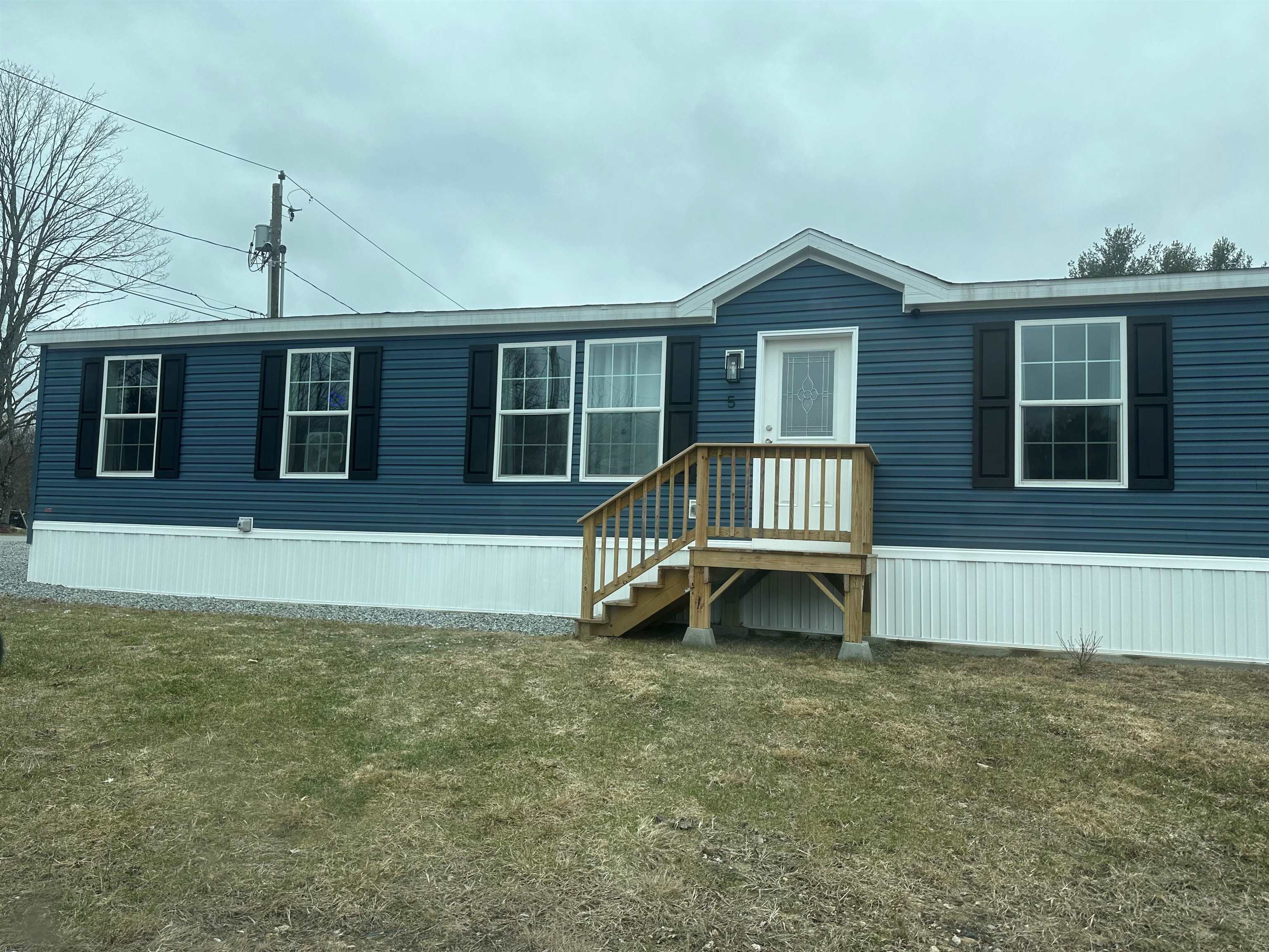 17 Pleasant Valley Road Stratford, NH 03590 - Photo 1 of 9