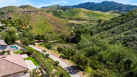 $1,895,000 | 3138 Heavenly Ridge Street, Thousand Oaks, CA 91362