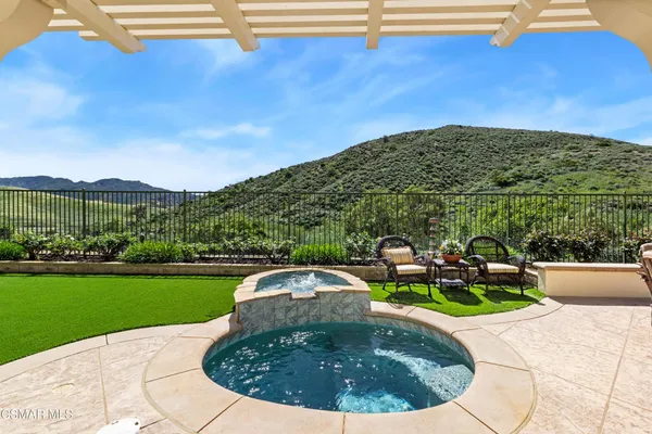 $1,895,000 | 3138 Heavenly Ridge Street, Thousand Oaks, CA 91362