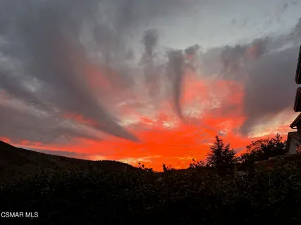 $1,895,000 | 3138 Heavenly Ridge Street, Thousand Oaks, CA 91362